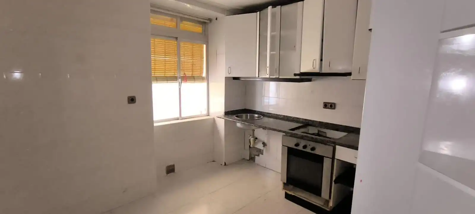 Cocina de Piso en venta en Ugao- Miraballes
