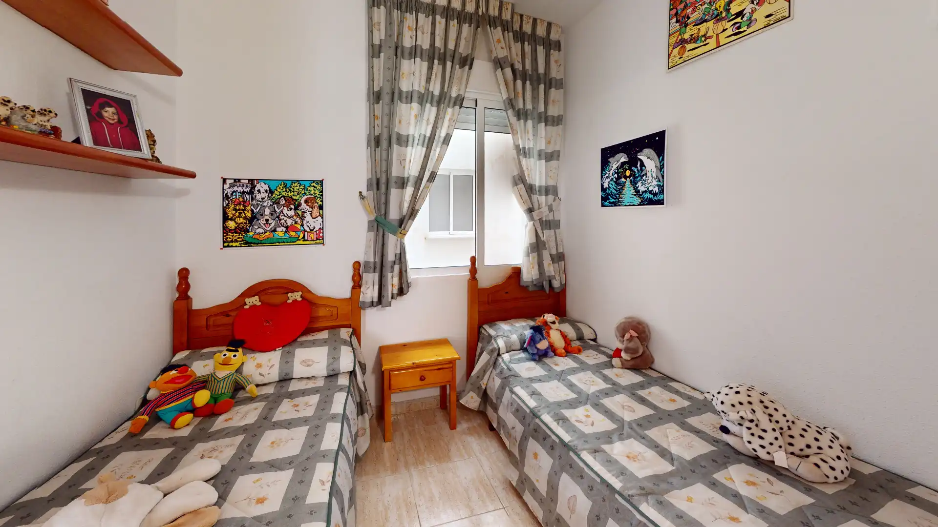 Dormitori de Pis en venda en Torrevieja amb Aire condicionat, Terrassa i Moblat
