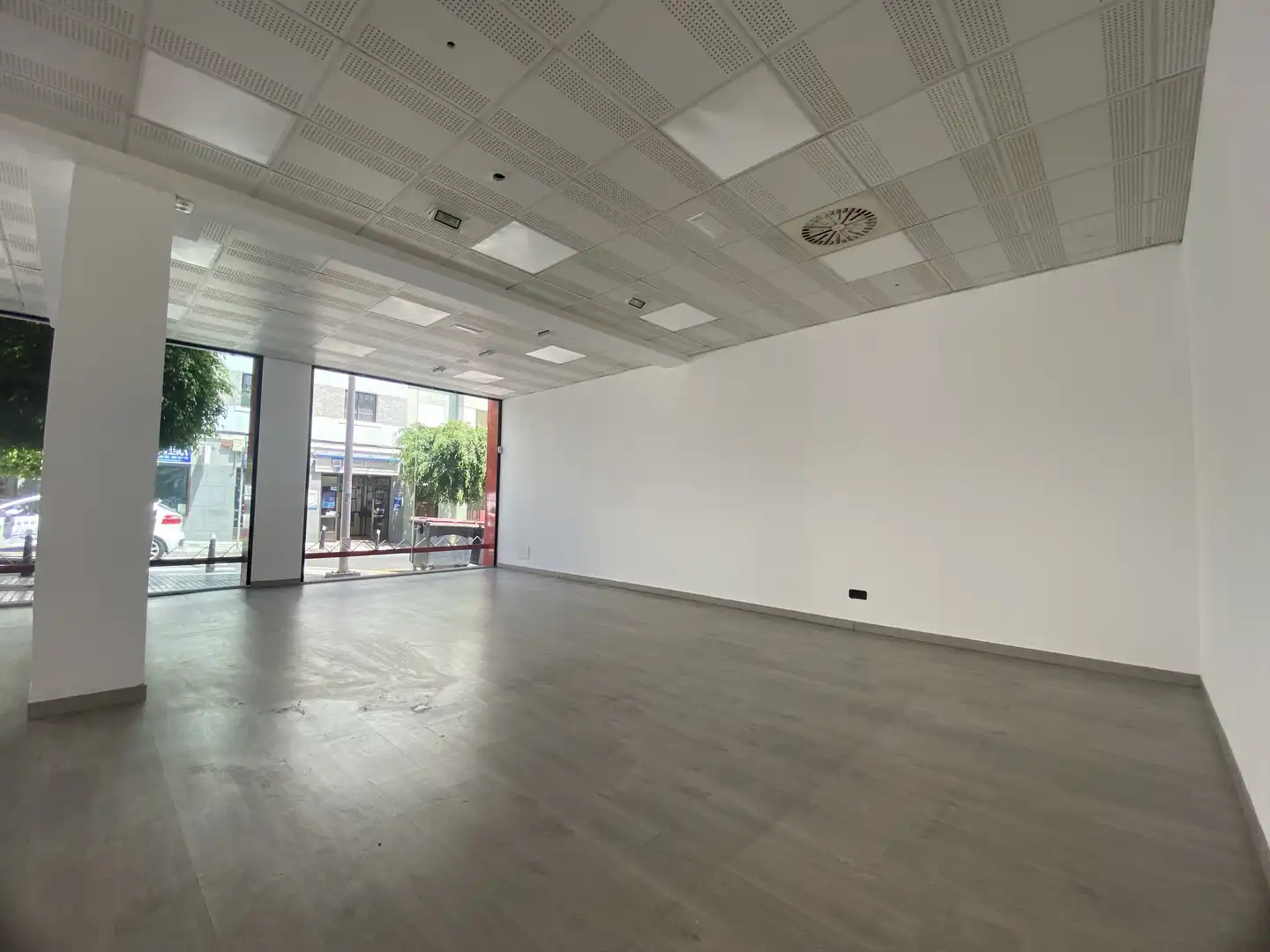 Local comercial en alquiler en Calle Don Pedro Infinito 153, imagen 6