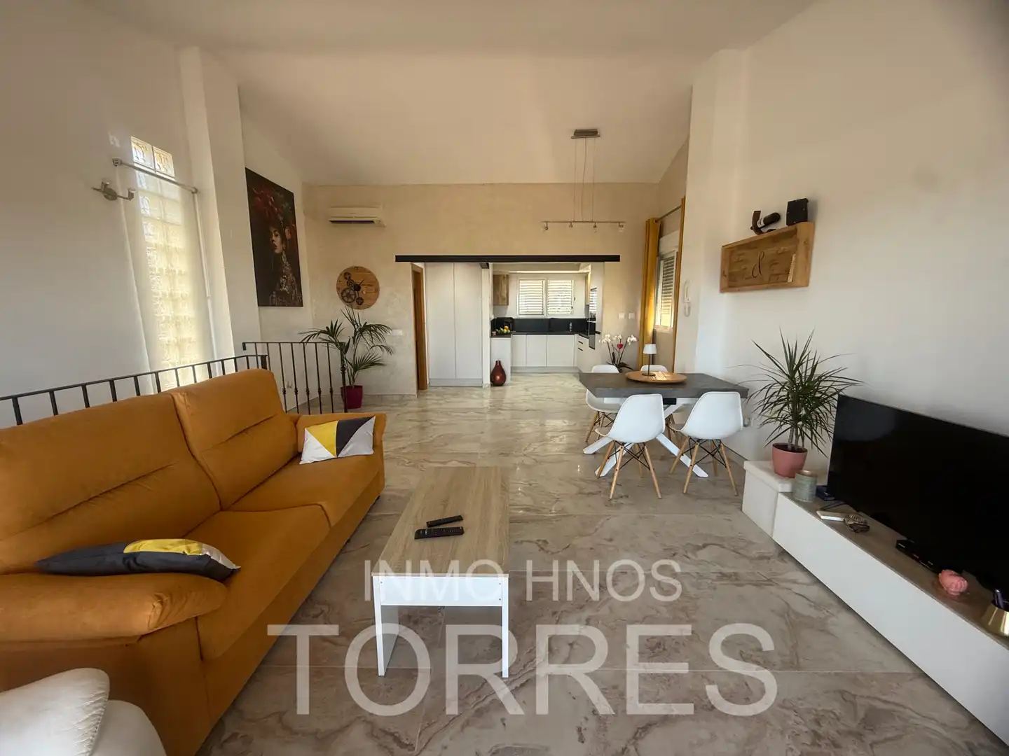 Sala d'estar de Casa o xalet en venda en Peñíscola / Peníscola amb Aire condicionat, Jardí privat i Terrassa