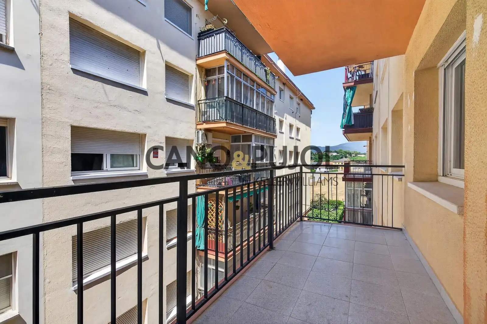 Terraza de Piso en venta en Palau-solità i Plegamans con Calefacción y Terraza