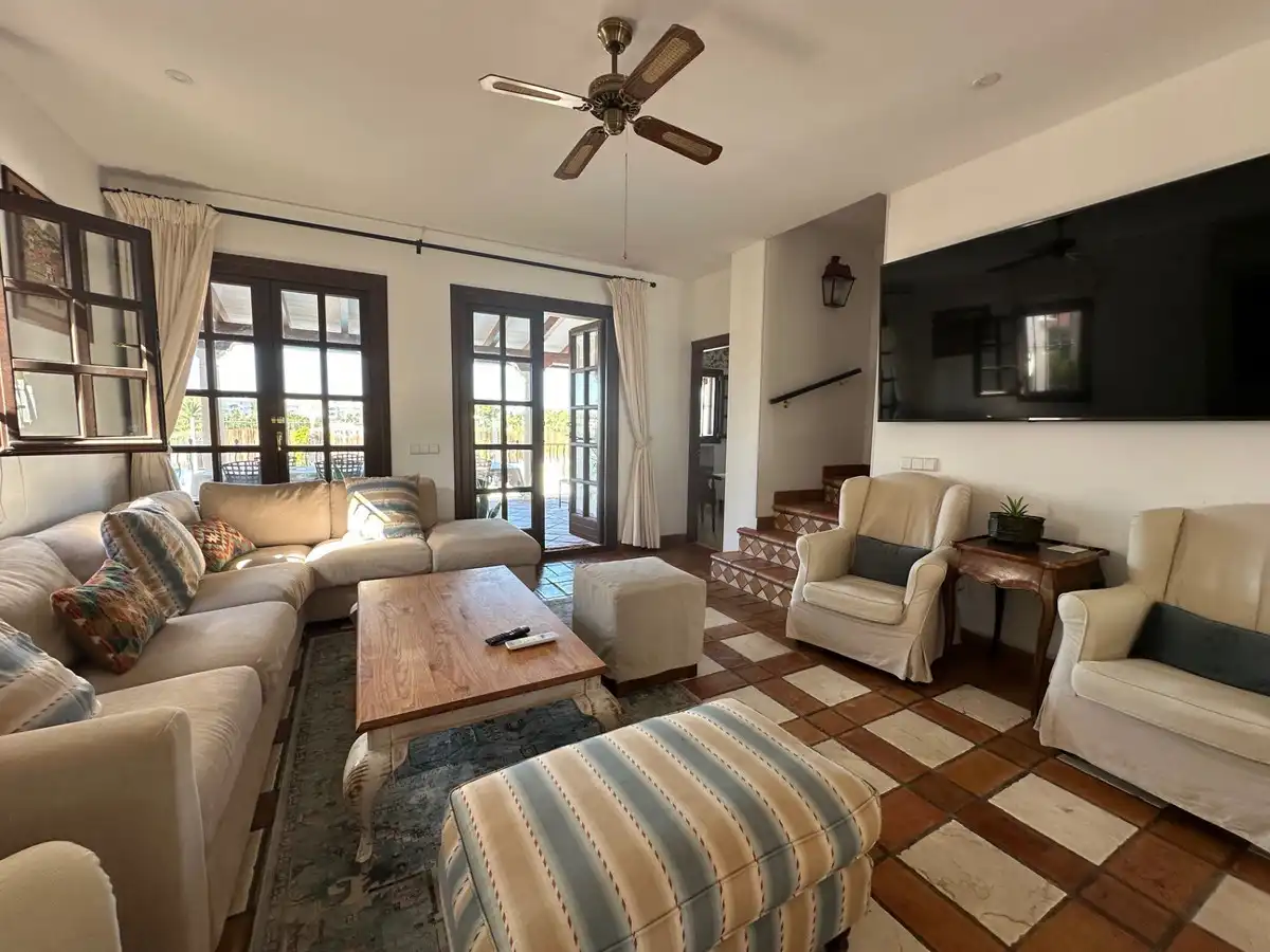 Villa mit Pool zum Verkauf in Calle Castilla s/n, imagen 2