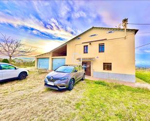 Vista exterior de Casa o xalet en venda en Llambilles amb Calefacció, Jardí privat i Traster