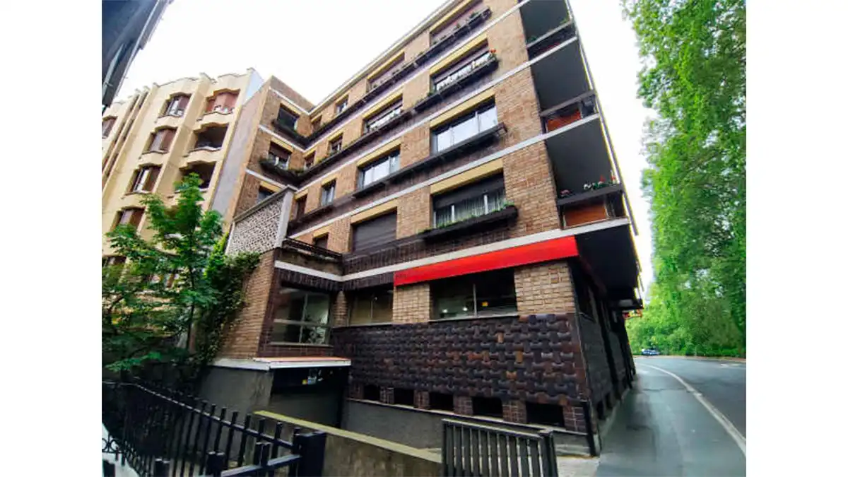 Vista exterior de Local en venta en Vitoria - Gasteiz