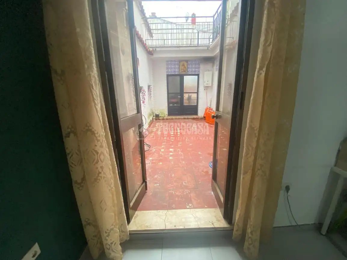 Casa adosada en venta en Sanlúcar la Mayor