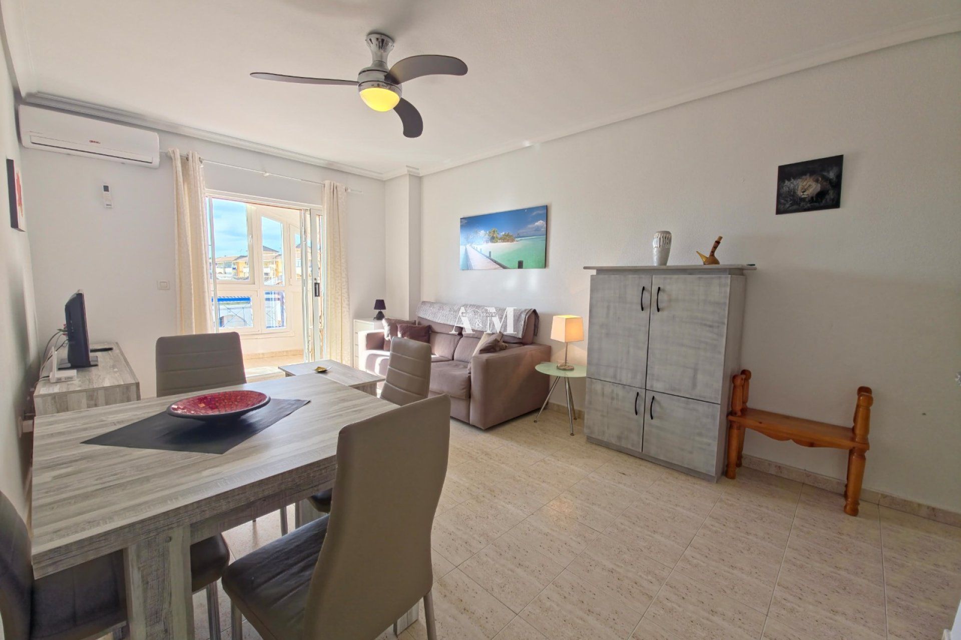 Dining room of Flat to rent in Torrevieja  with Terrace, Swimming Pool and Washing machine