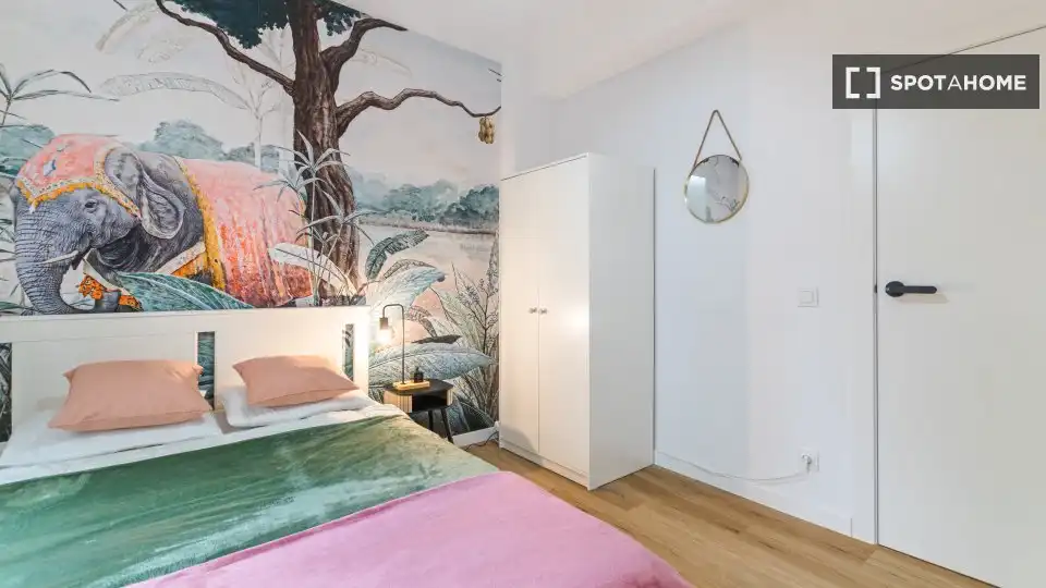 Bedroom of Flat for share in Barcelona  with Air Conditioner, Terrace and Furnished