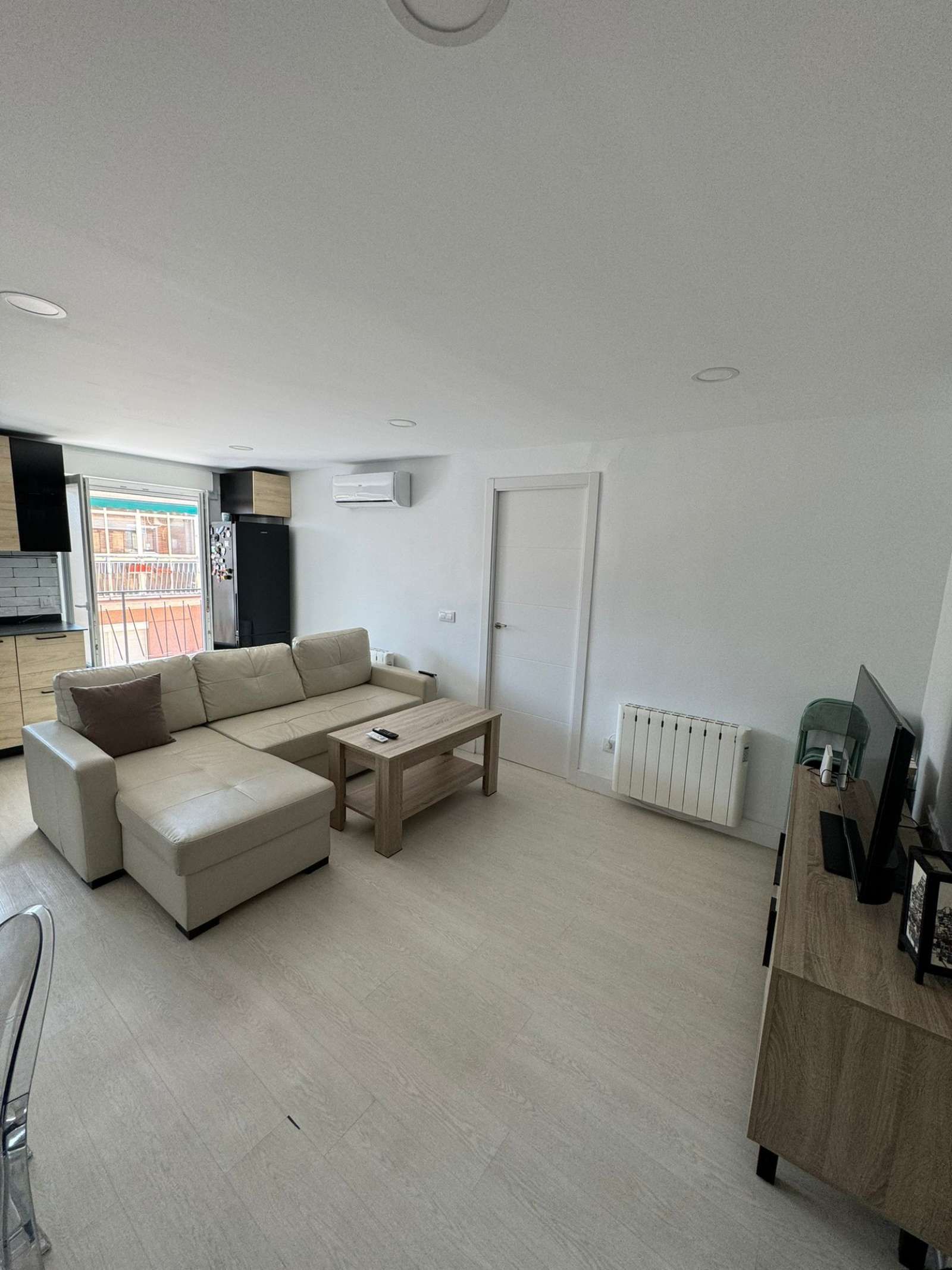 Living room of Apartment to share in Leganés  with Air Conditioner and Terrace