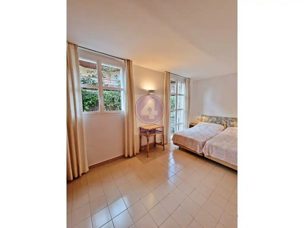 Bedroom of Flat for rent in Castell d'Aro, Platja d'Aro i s'Agaró  with Air Conditioner and Furnished