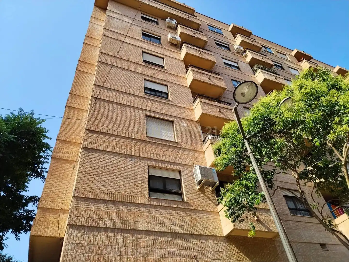 Local de lloguer a Avinguda del Primer de Maig, 51, València, Spain, 51, L'Hort de Senabre