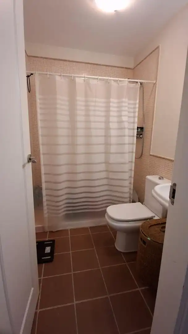 Bany de Apartament de lloguer en Mijas amb Aire condicionat, Calefacció i Terrassa