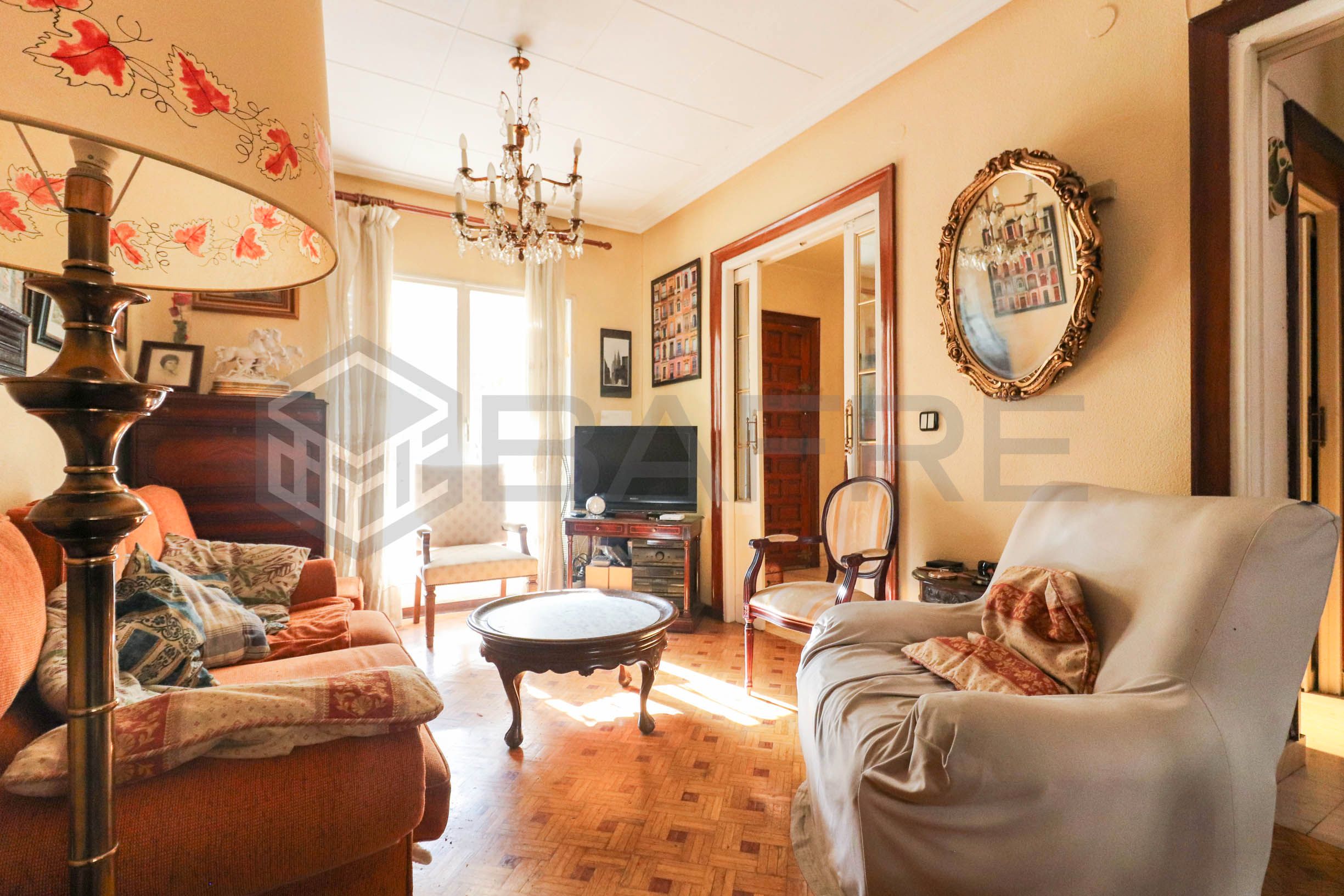 Sala de estar de Casa o chalet en venta en  Madrid Capital con Aire acondicionado, Calefacción y Parquet