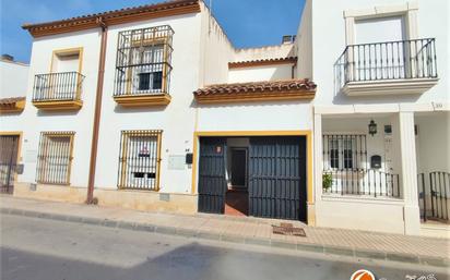 Exterior view of Single-family semi-detached for sale in Sierra de Yeguas