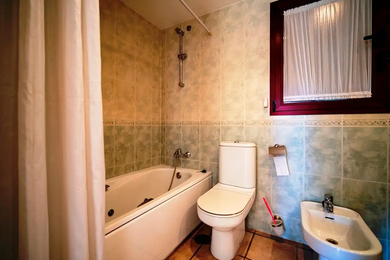 Bany de Apartament en venda en L'Alfàs del Pi amb Aire condicionat, Calefacció i Piscina