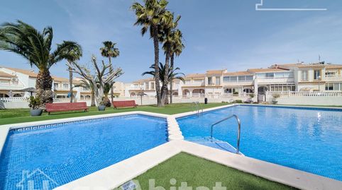 Foto 2 de Casa adosada en venda a Calle Canarias, Monte y Mar, Santa Pola