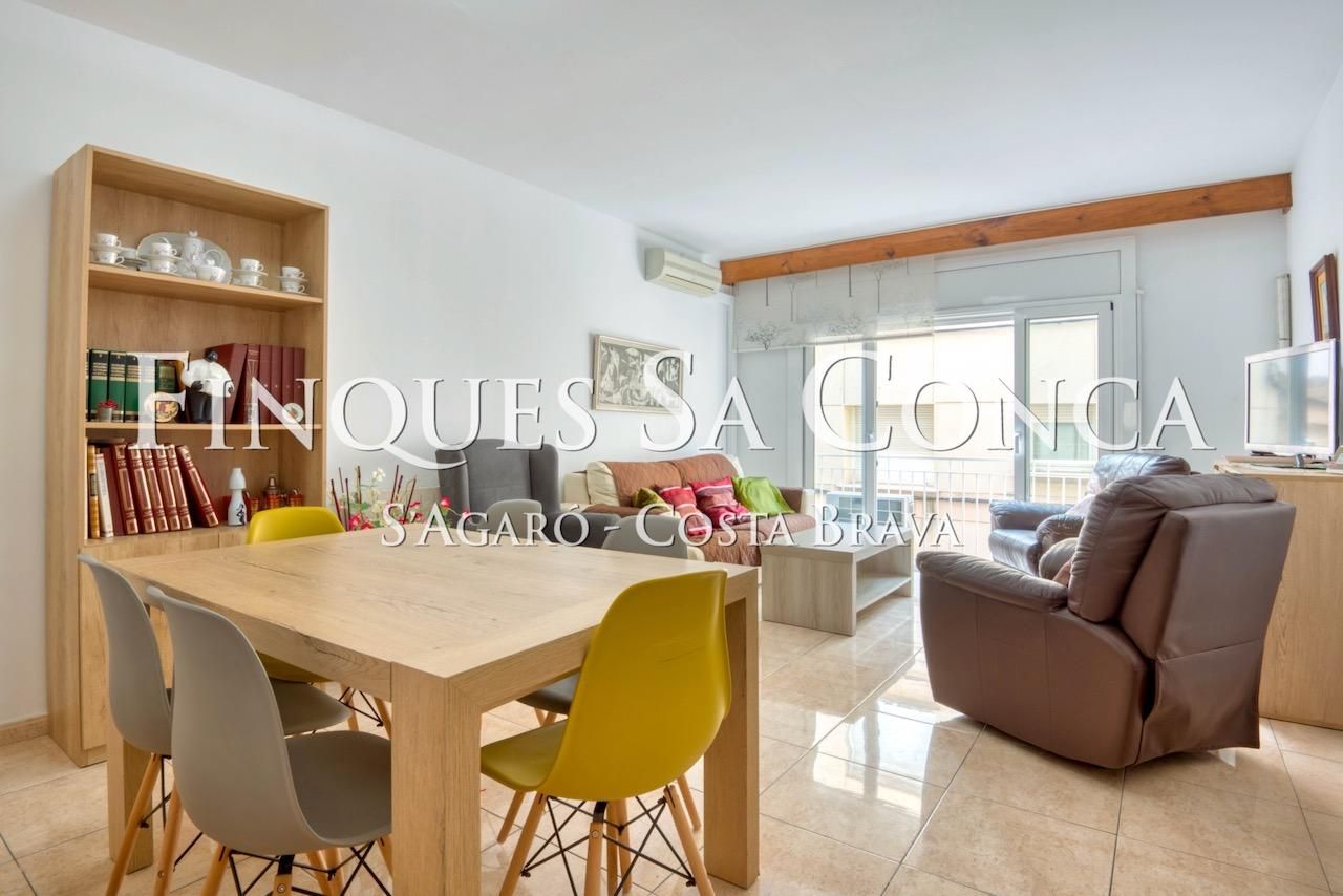 Living room of Flat for sale in Sant Feliu de Guíxols  with Heating