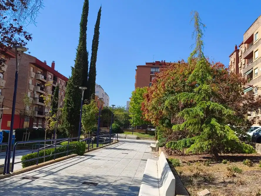 Vista exterior de Pis en venda en Arnedo amb Balcó