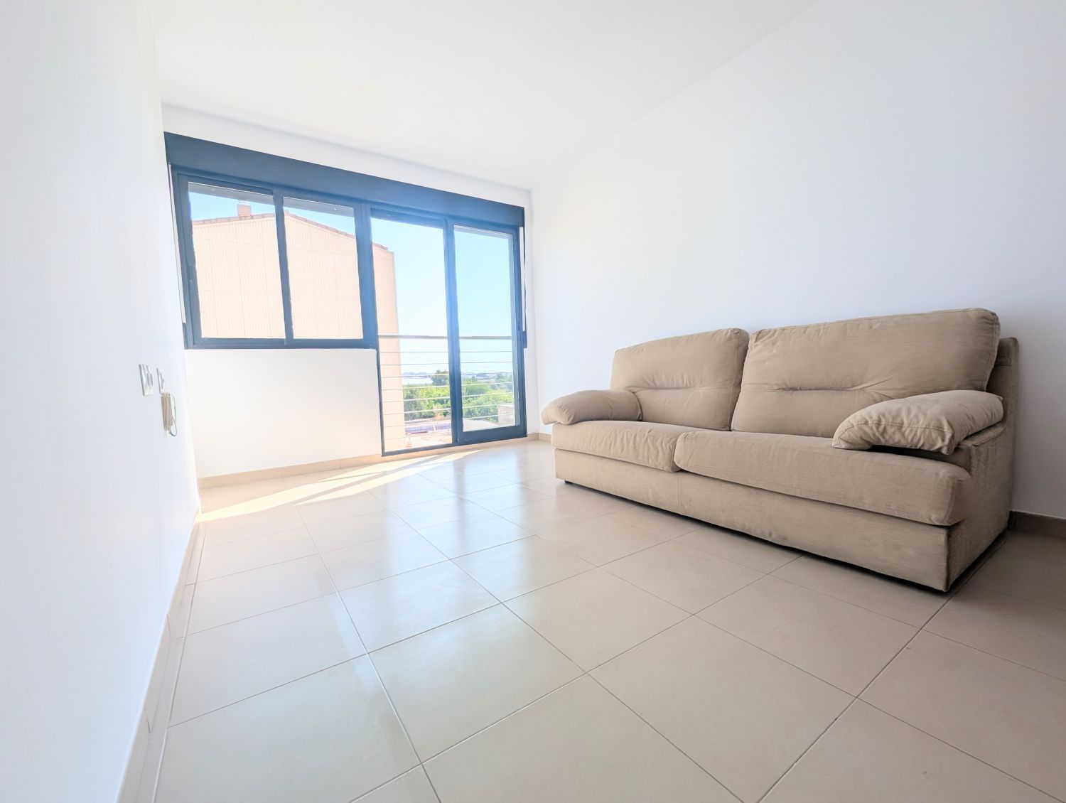 Flat to rent in TIRIG, Ensanche - Parque Santa Rosa