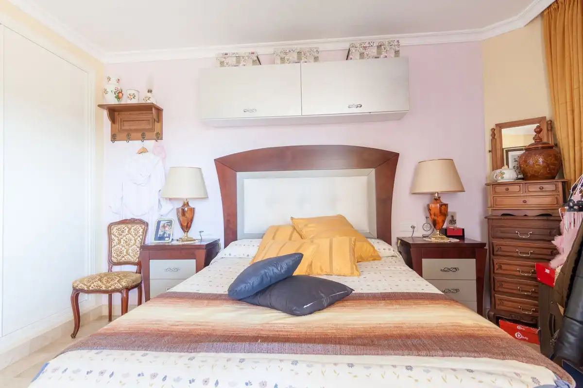 Bedroom of Flat for sale in Estepona  with Air Conditioner, Private garden and Terrace