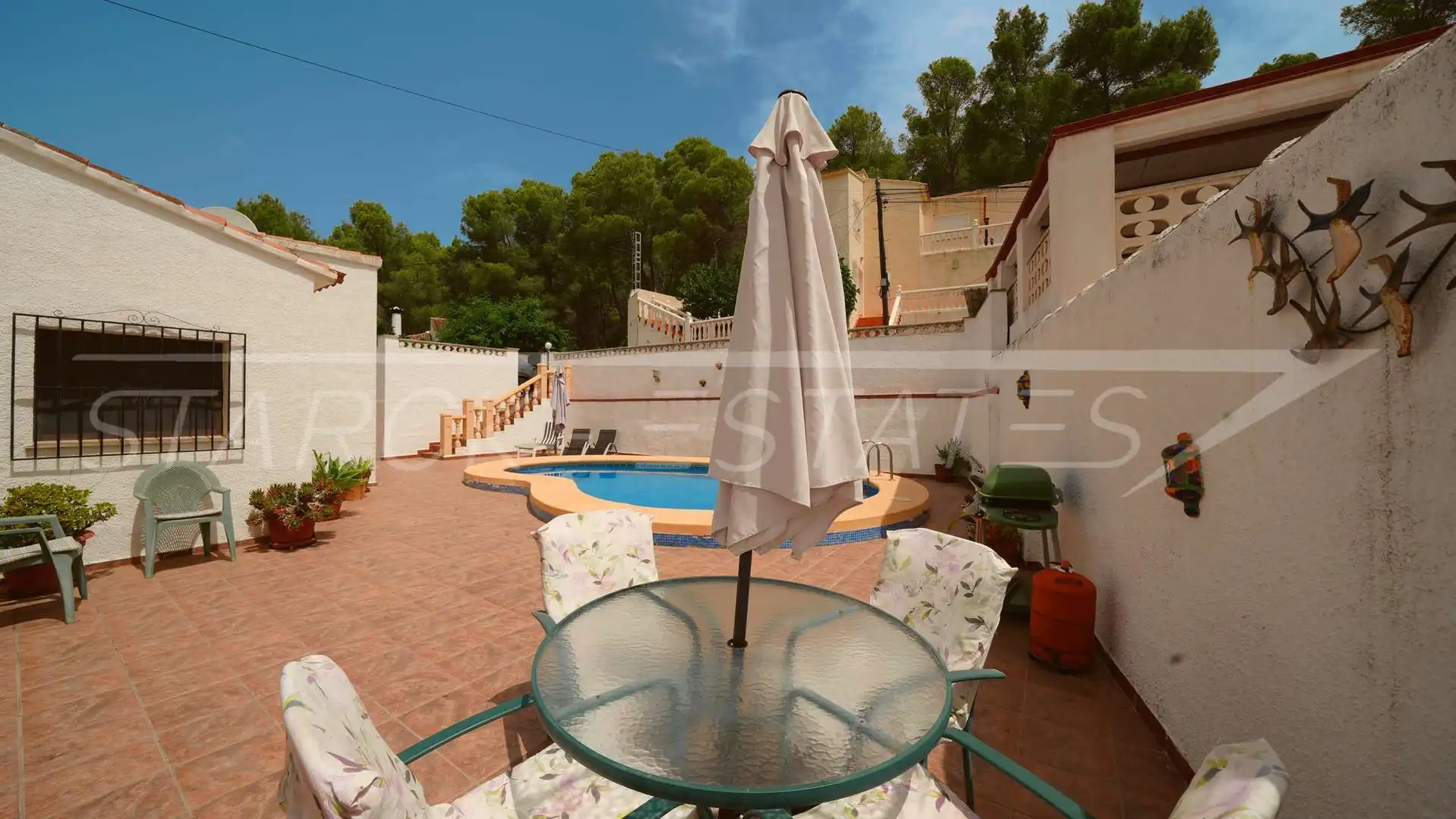 Terrassa de Casa o xalet en venda en L'Atzúbia amb Aire condicionat, Jardí privat i Piscina