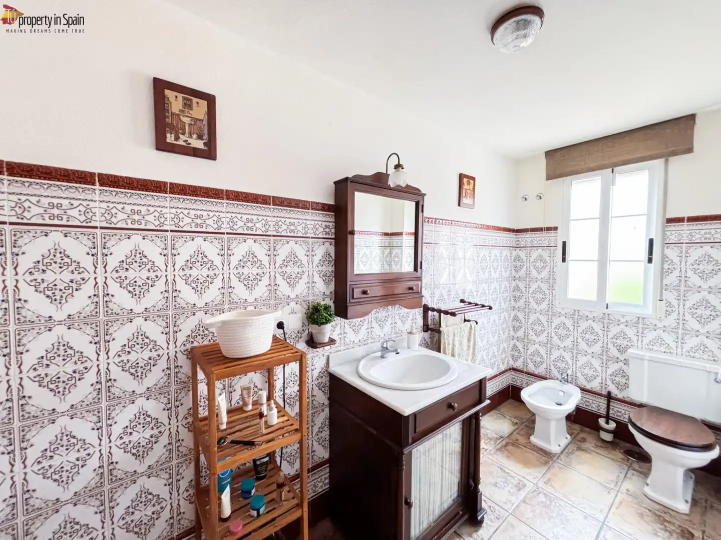 Bany de Casa o xalet de lloguer en Alicante / Alacant amb Jardí privat, Traster i Piscina