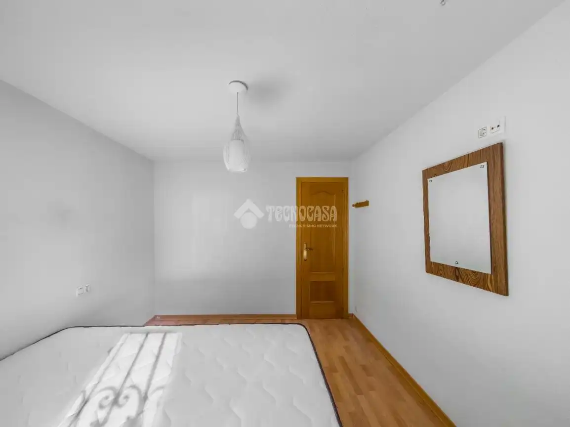 Habitación de Piso en venta en Madrid con Calefacción