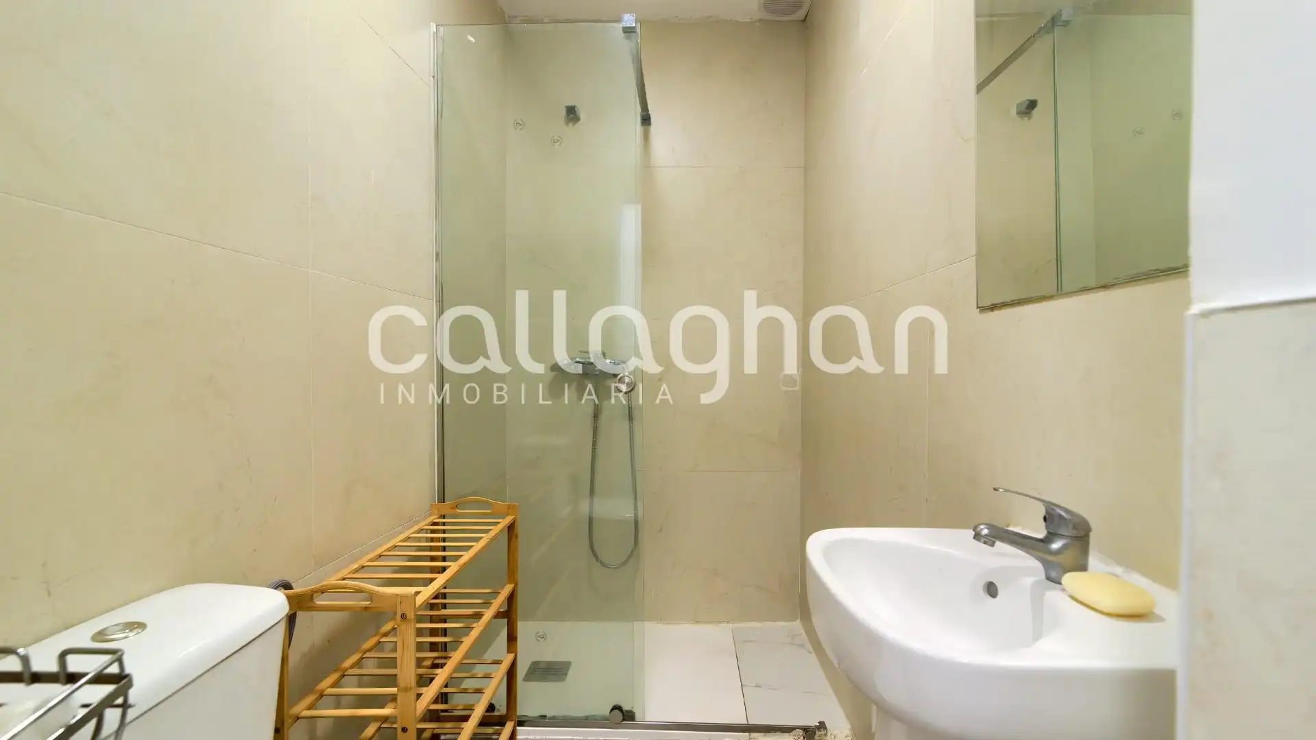Baño de Piso en venta en Sagunto / Sagunt con Terraza