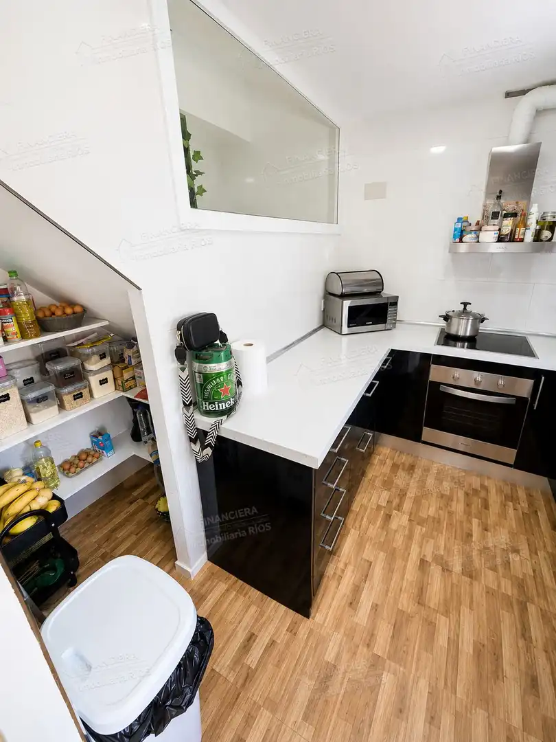 Kitchen of Houses for sale in Alcalá de Guadaira  with Air Conditioner and Terrace