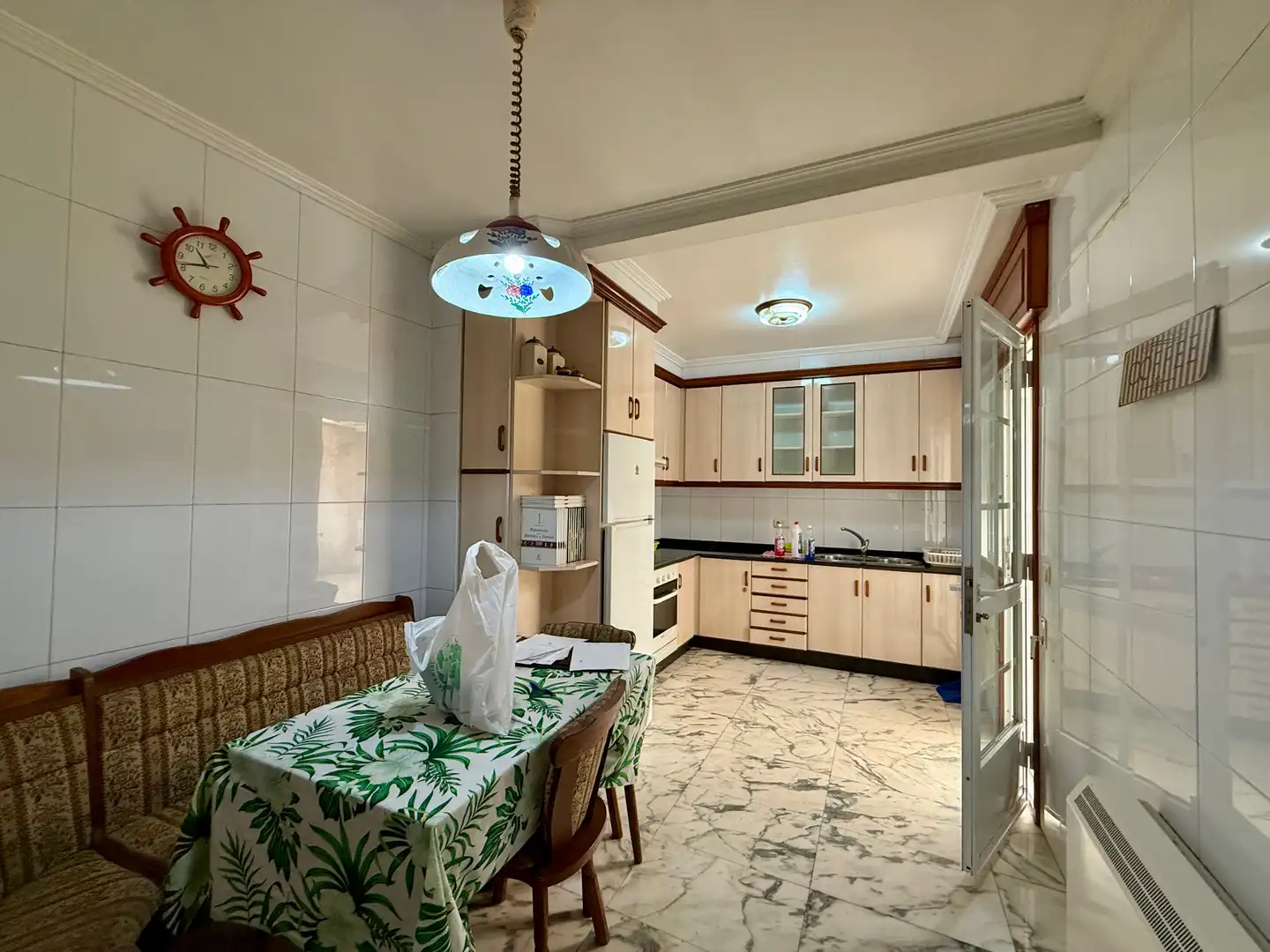 Kitchen of Flat for sale in O Grove    with Heating, Furnished and Oven