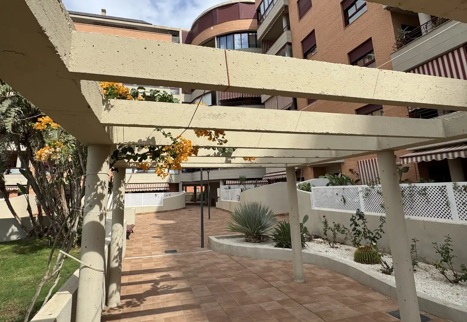 Piso con piscina en venta en Camino de Bobar 3, imagen 35