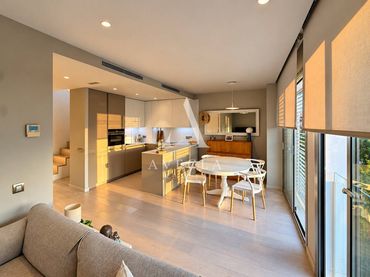 Appartamento con giardino in vendita a Calle Rambla 115