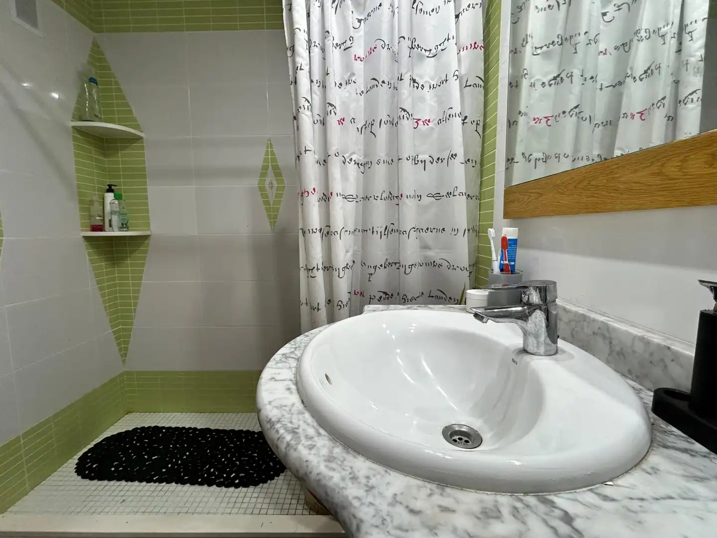 Baño de Piso en venta en Gandia con Aire acondicionado, Calefacción y Amueblado