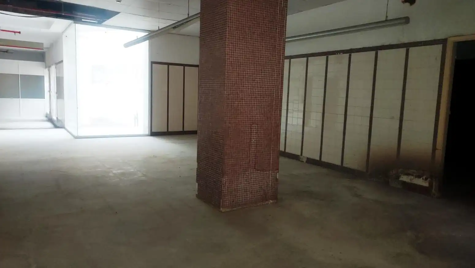 Local comercial en venda a Reus - Calle ANTONI FABRA I RIBAS, imagen 6