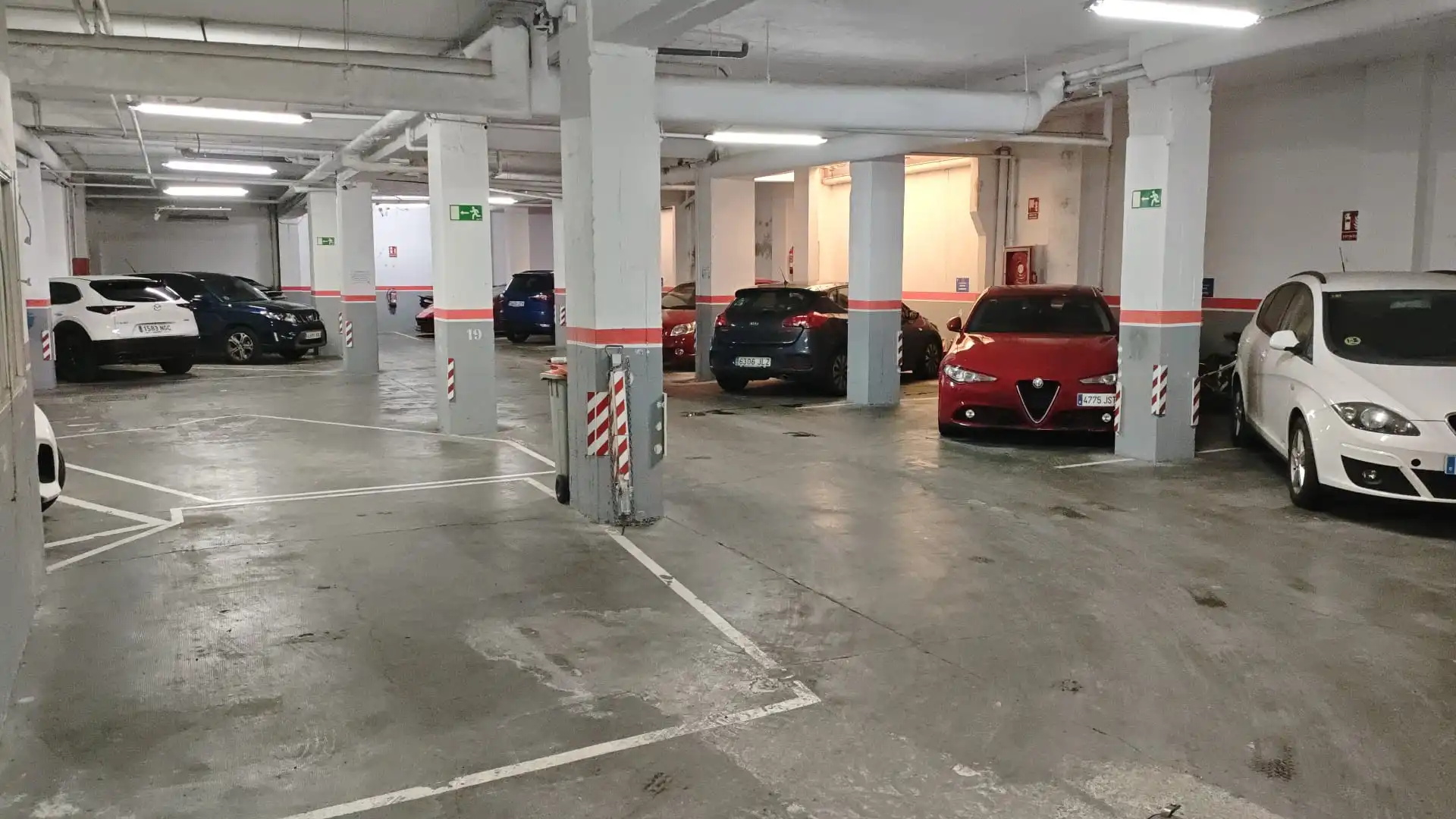 Parking of Garage for rent in Madrid  with Alarm