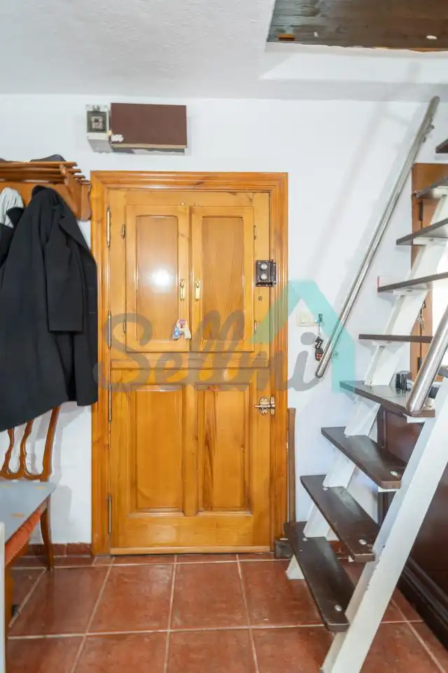 Casa o xalet en venda en Oviedo  amb Jardí privat, Terrassa i Traster