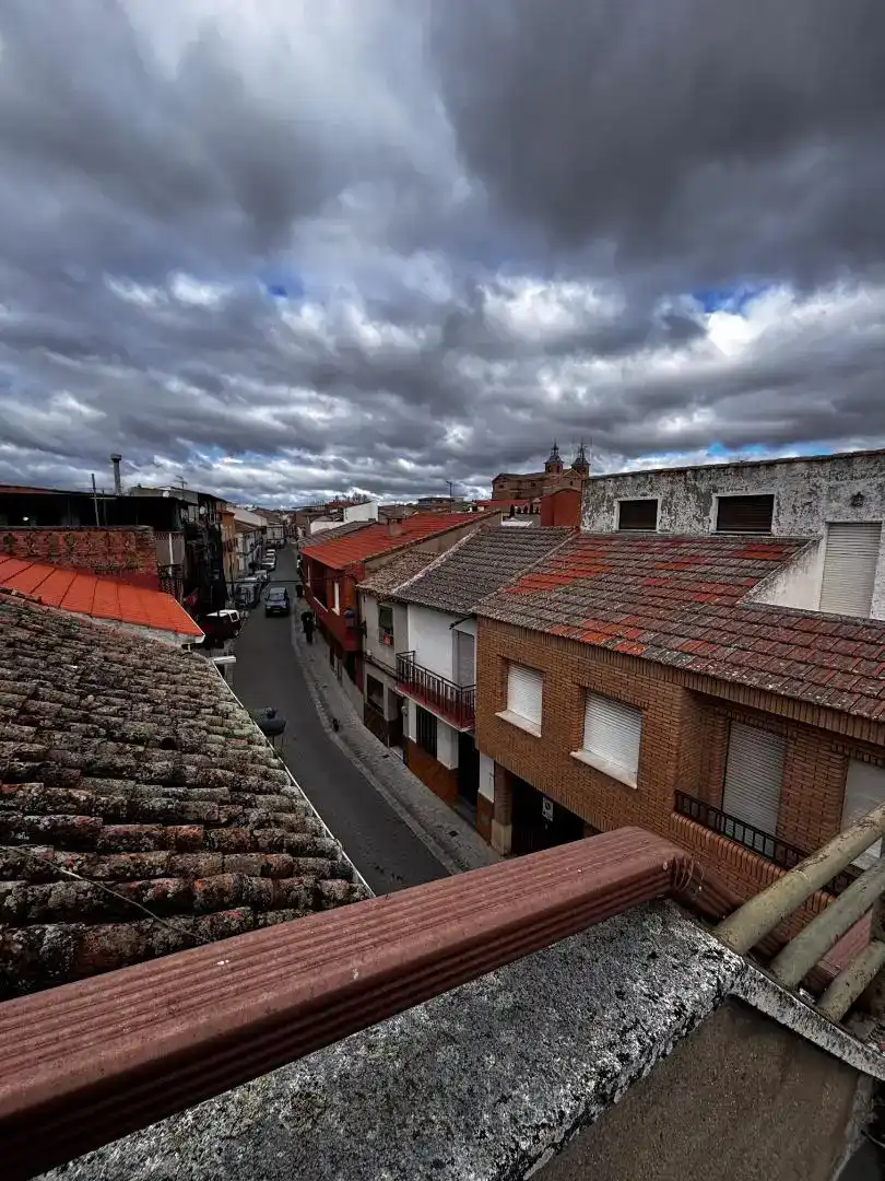 Vista exterior de Casa o xalet en venda en Piedrabuena amb Aire condicionat i Balcó