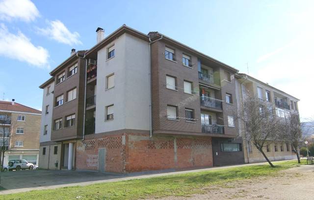 Local comercial en Venta en Apategui Kalea en Salvatierra / Agurain