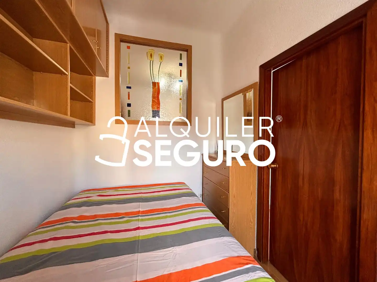 Schlafzimmer von Wohnung zur Miete in Puente de Vallecas