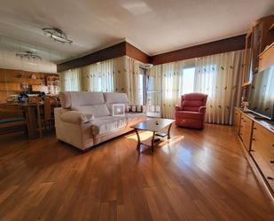 Living room of Flat for sale in  Madrid Capital  with Air Conditioner, Heating and Terrace