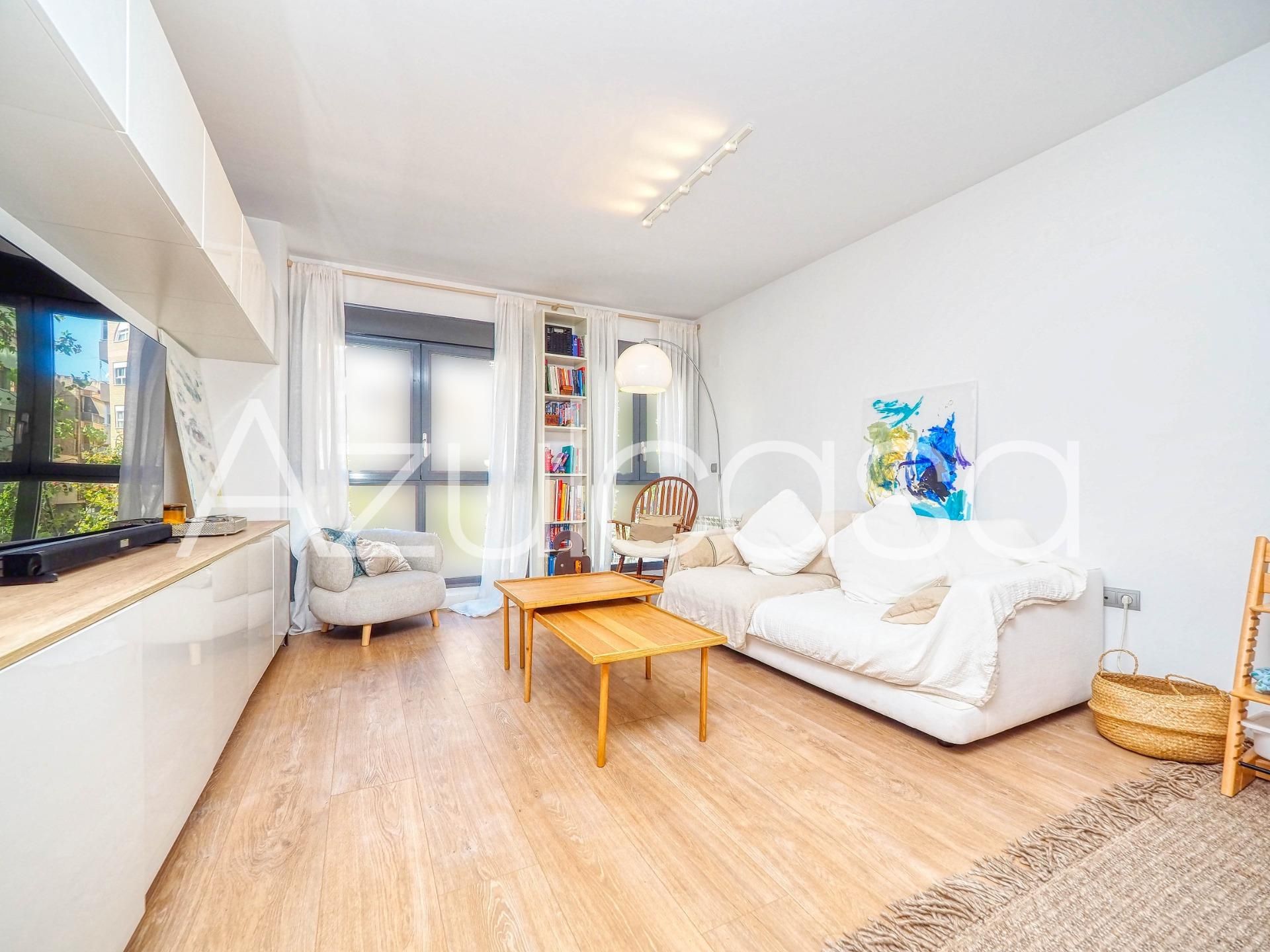 Living room of Flat for sale in Alicante / Alacant  with Air Conditioner, Heating and Alarm