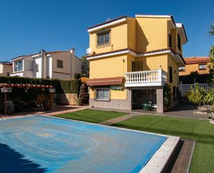 Exterior view of House or chalet for sale in Pinos Genil  with Air Conditioner, Heating and Private garden