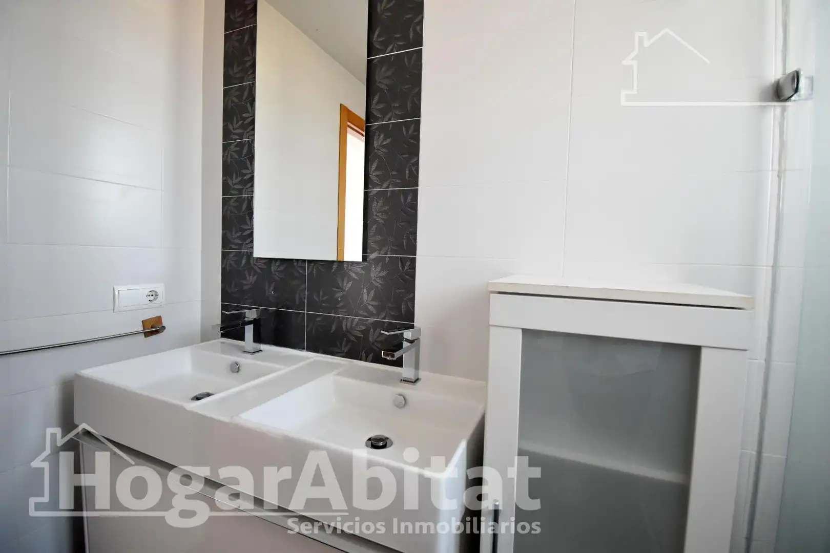Bany de Àtic en venda en L'Alqueria de la Comtessa amb Parquet i Terrassa