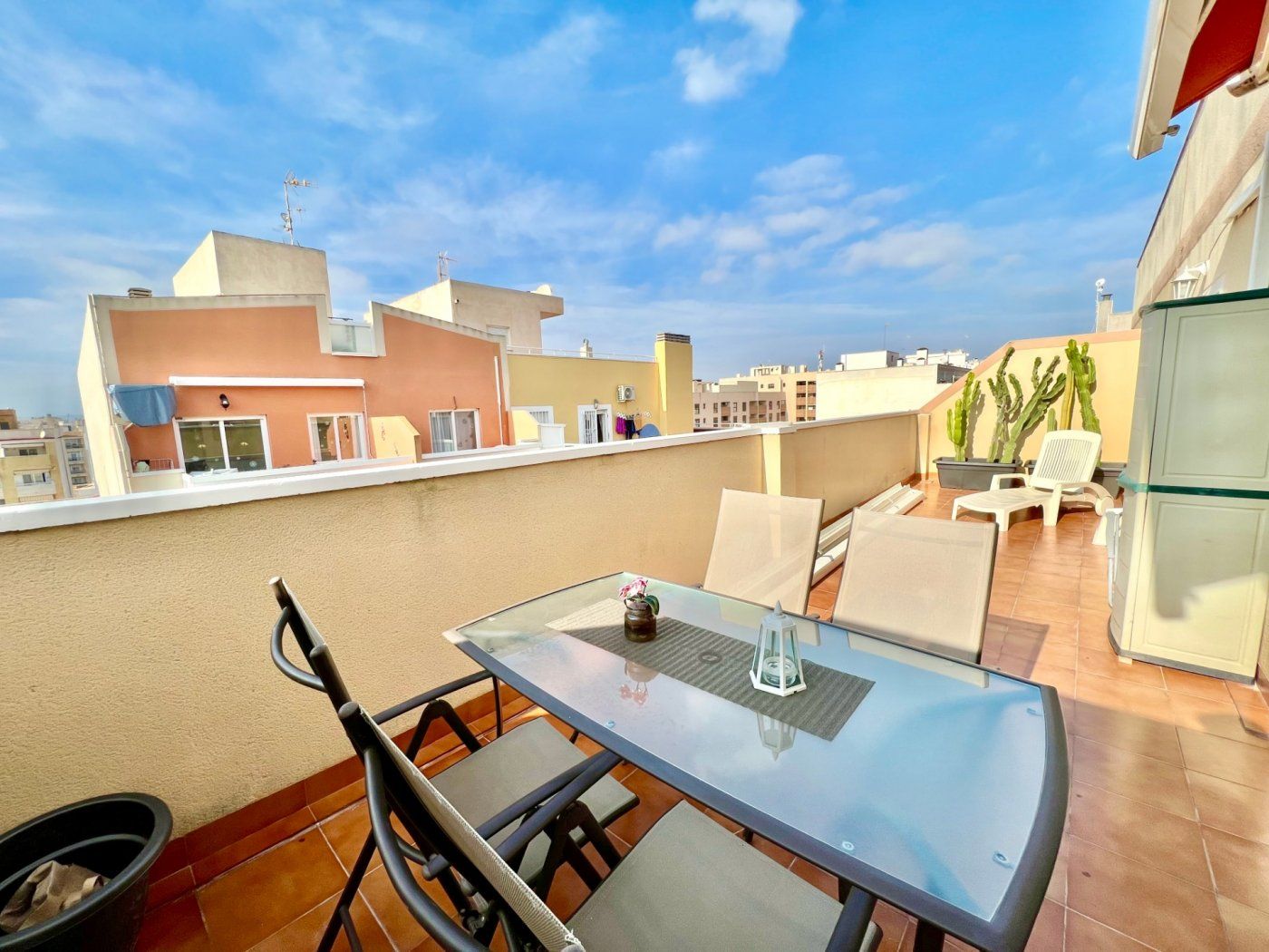 Terraza de Ático en venta en Torrevieja con Aire acondicionado, Terraza y Amueblado