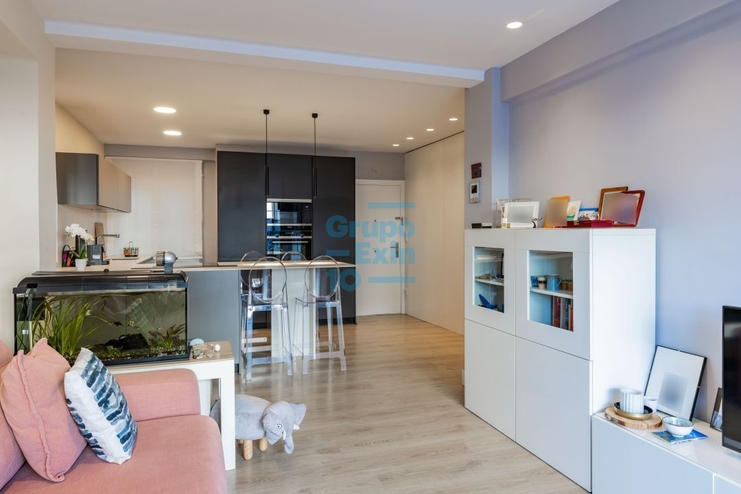 Cuina de Pis en venda en Donostia - San Sebastián  amb Calefacció, Parquet i Moblat