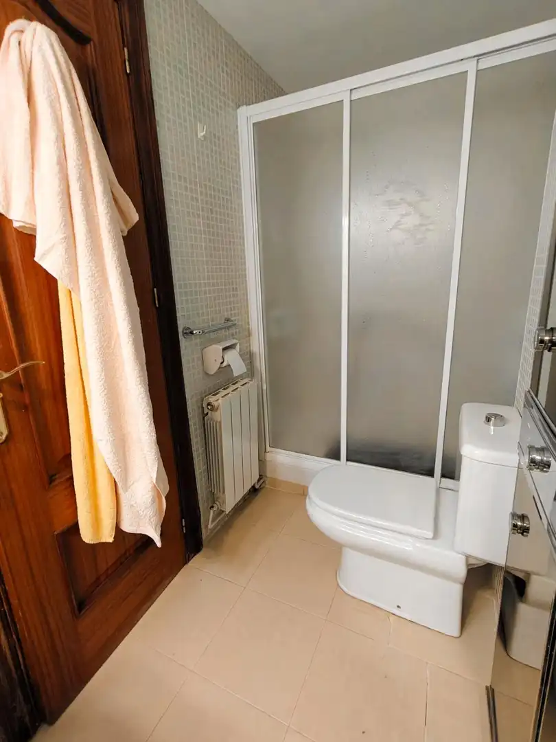 Room in Calle Dr, Pareja Yebenes, Plaza de Toros