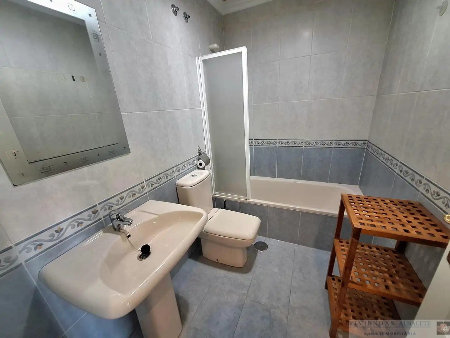 Bathroom of Flat for sale in Albacete  with Air Conditioner, Heating and Furnished
