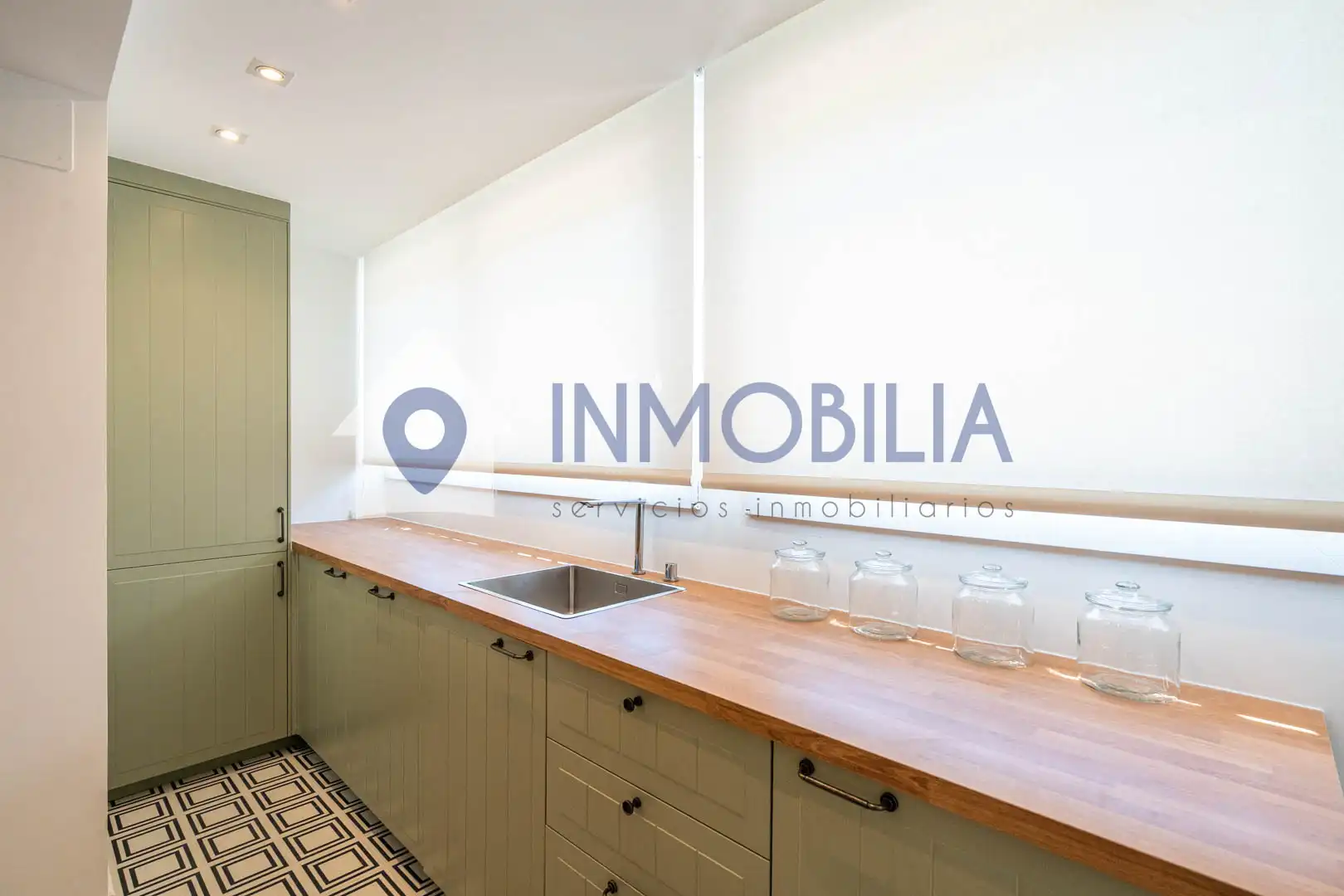 Kitchen of Flat for sale in Madrid  with Air Conditioner and Heating