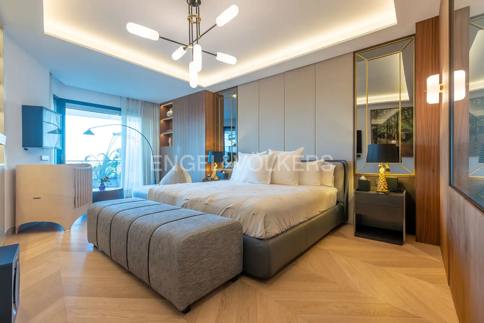 Bedroom of Flat for sale in Sevilla  with Air Conditioner, Heating and Terrace