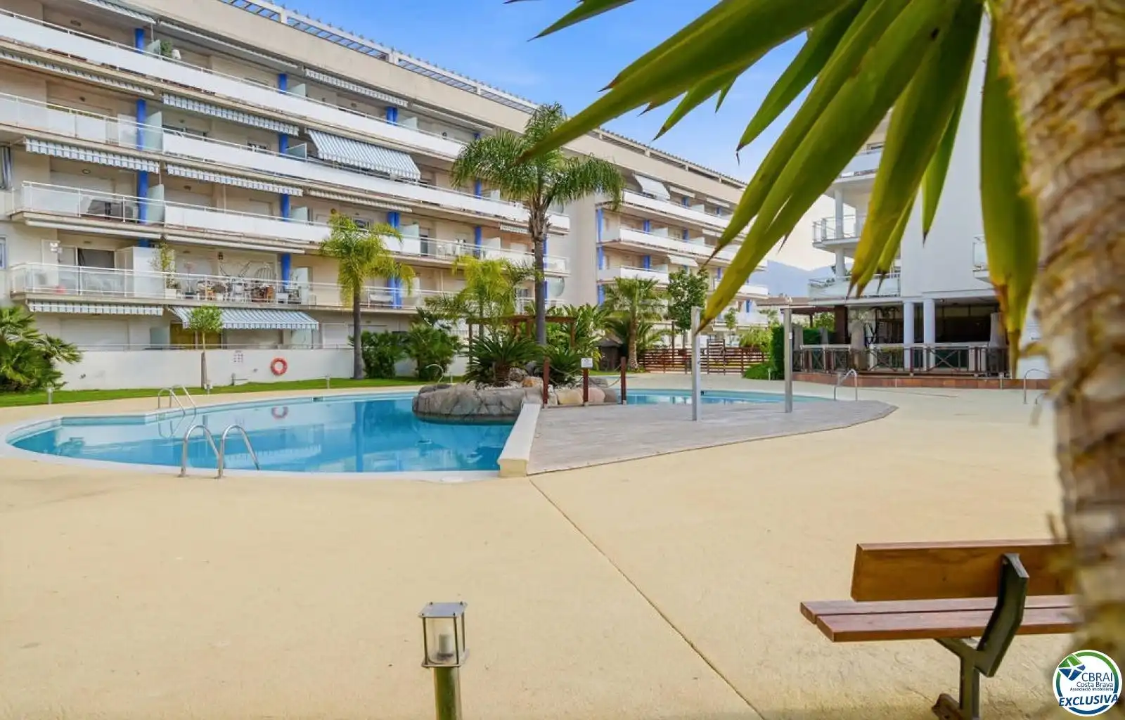 Piscina de Pis en venda en Roses amb Aire condicionat, Calefacció i Terrassa