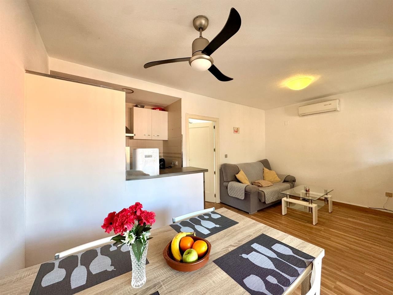 Sala d'estar de Pis en venda en L'Alfàs del Pi amb Aire condicionat, Terrassa i Piscina